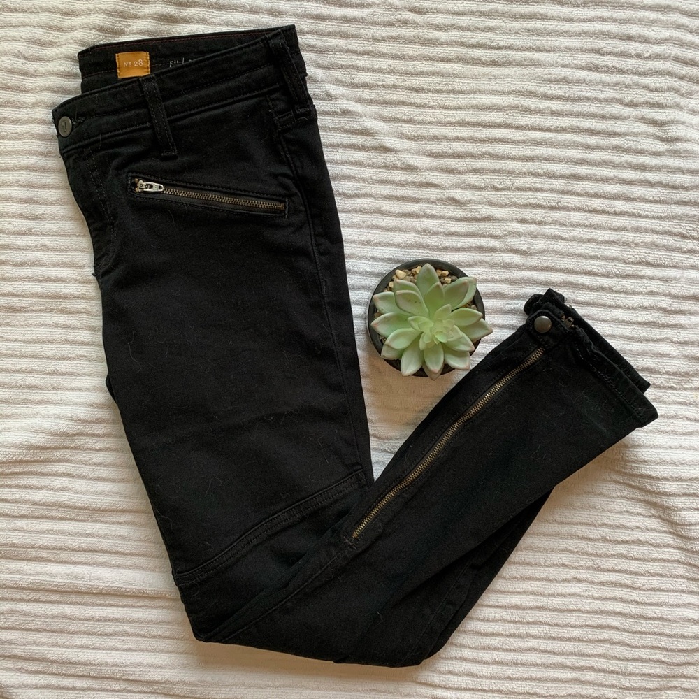 Anthropologie Pilcro moto jeans